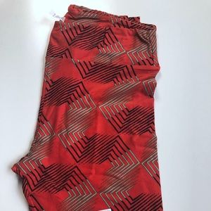 MEMORIAL DAY SALE!! TC Leggings (Fits Size 12-18)